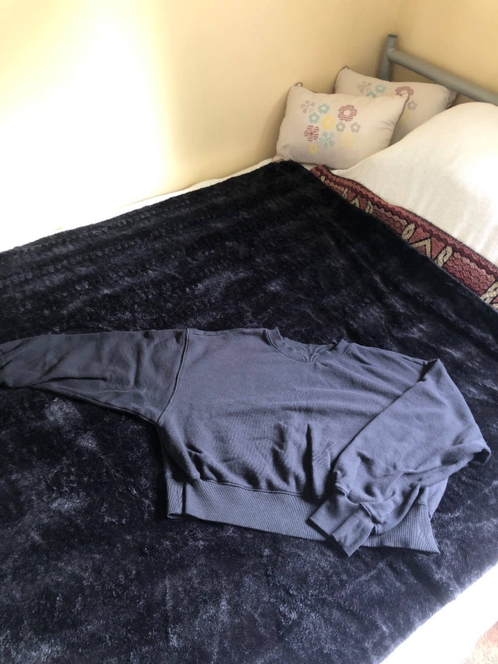 Old Navy socomfy Crewneck sweatshirt